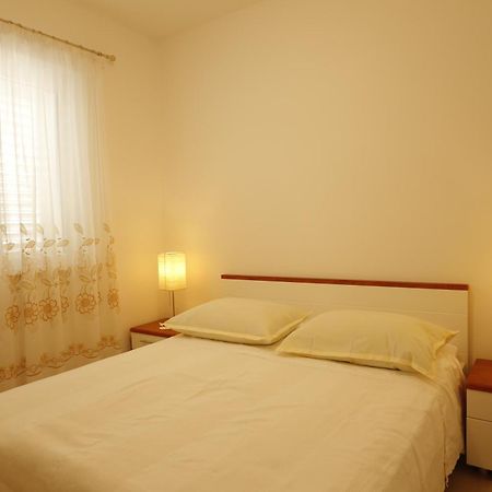 Apartments Marino Supetar Pokoj fotografie