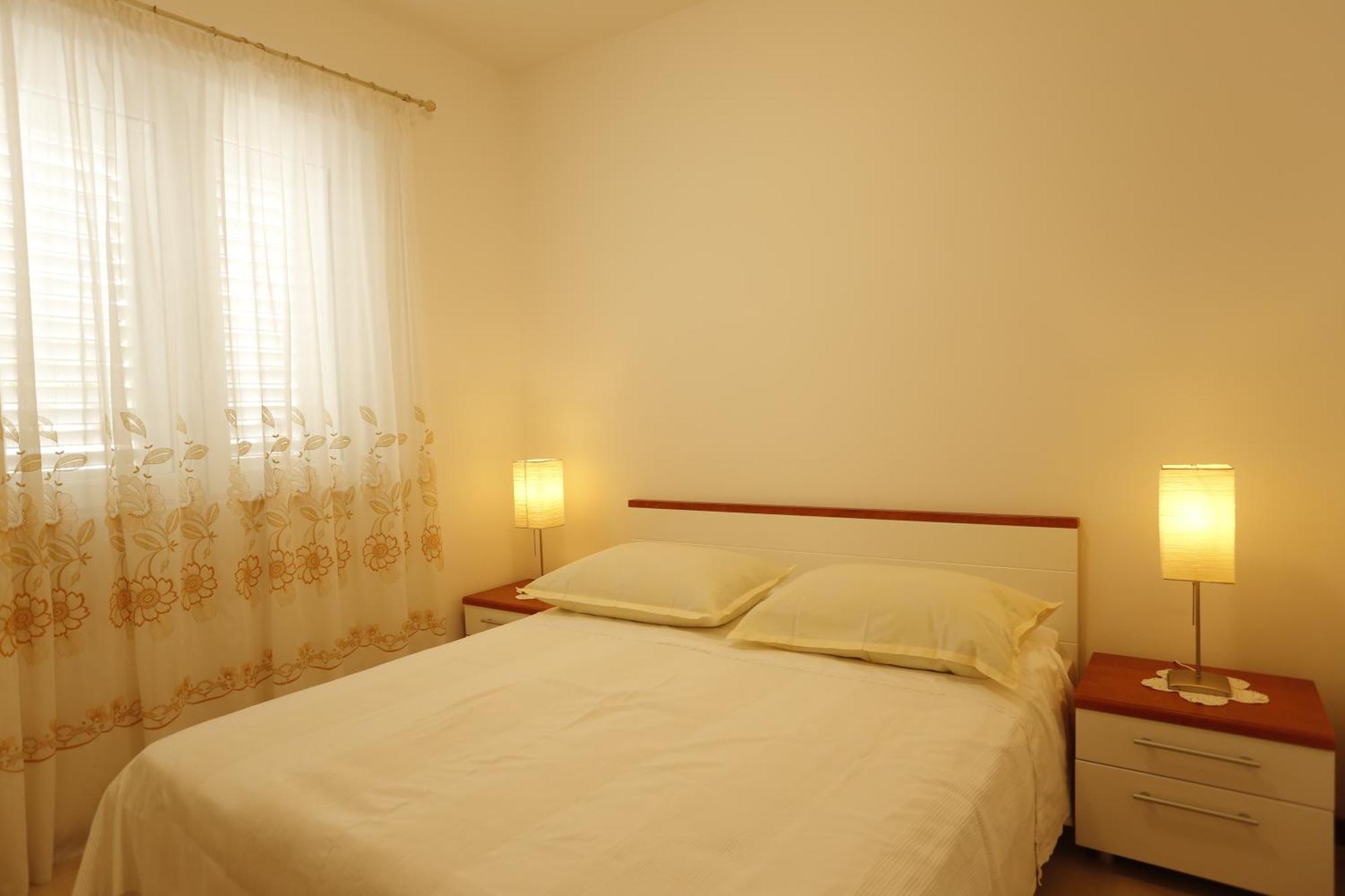 Apartments Marino Supetar Pokoj fotografie
